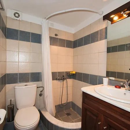 Guest house Anemoessa 3*