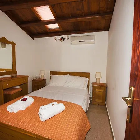 Konukevi Anemoessa Traditional