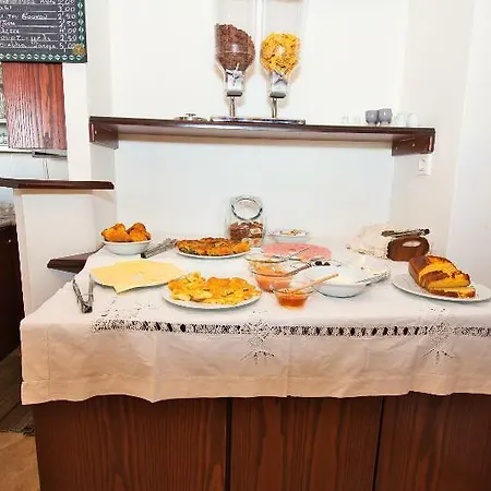 Anemoessa Traditional