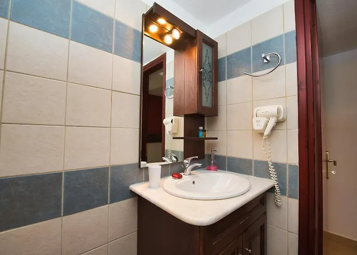 Anemoessa Traditional 3*